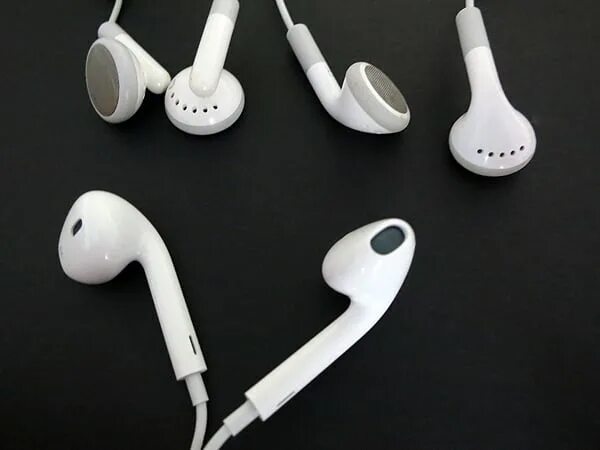 Наушники apple 1 поколения. Apple airpods 2. Apple airpods 3rd generation. Air pods 1. Наушники apple 1 поколения.