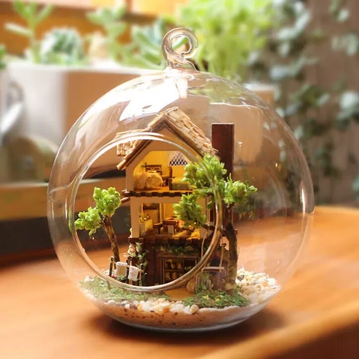 Игрушечные домики с подсветкой. Коробка домик. Коллекционирование деревянных игрушек. Новогодние картонные домики. Домики сувениры из дерева.