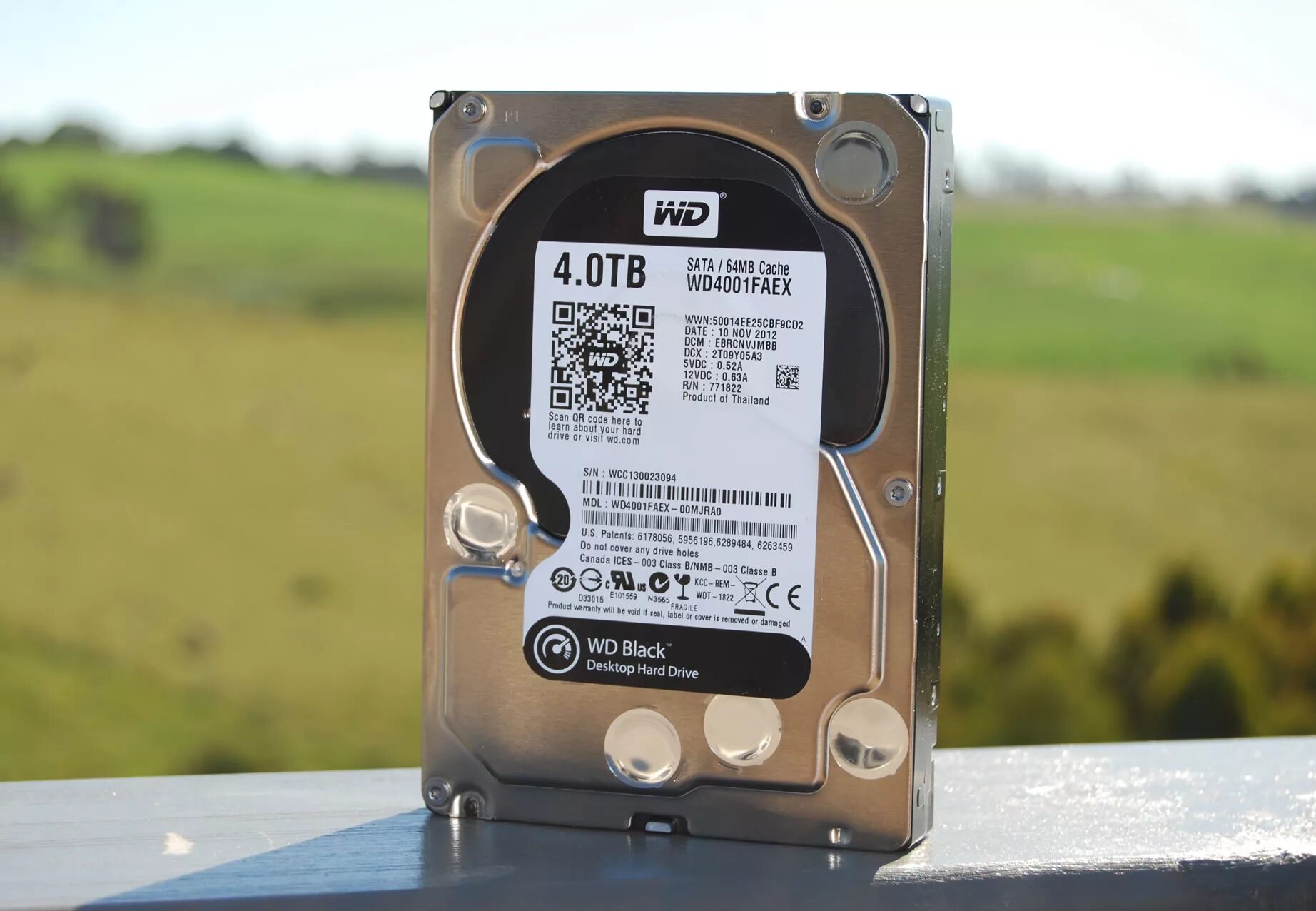 Hdd 4tb. Жёсткий диск WD Black 4tb. Wd4001faex. Жёсткий диск WD Black 1tb 3.5 крепежные отверстия. WD Black SSD 4 TB.