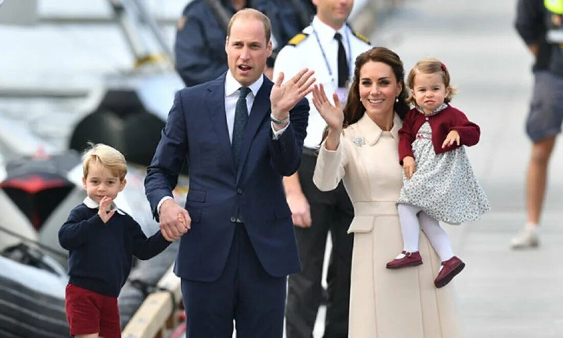 Кейт миддлтон дети возраст. Дети Кейт Миддлтон и принца Уильяма. Кейт Миддлтон с детьми. Семья принца Уильяма и Кейт Миддлтон. Кейт Миддлтон и принц Джордж.