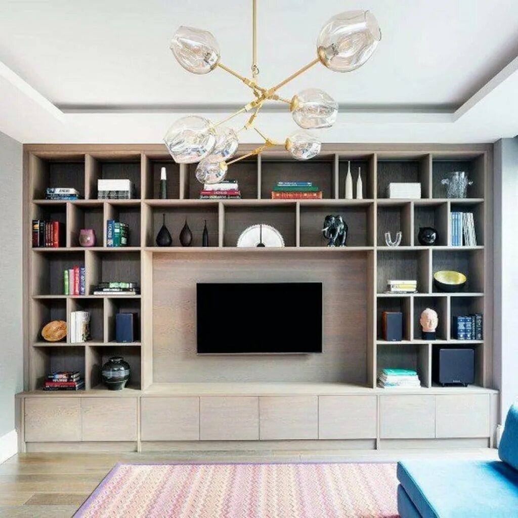 Полки в зале фото