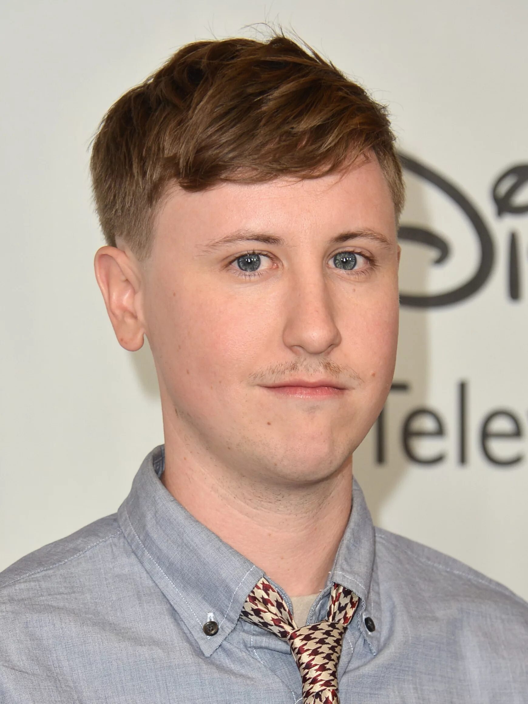 Джонни пембертону. Крис пембертон зигги. Джонни пембертон. Джонни пембертон. Макс пембертон актер.