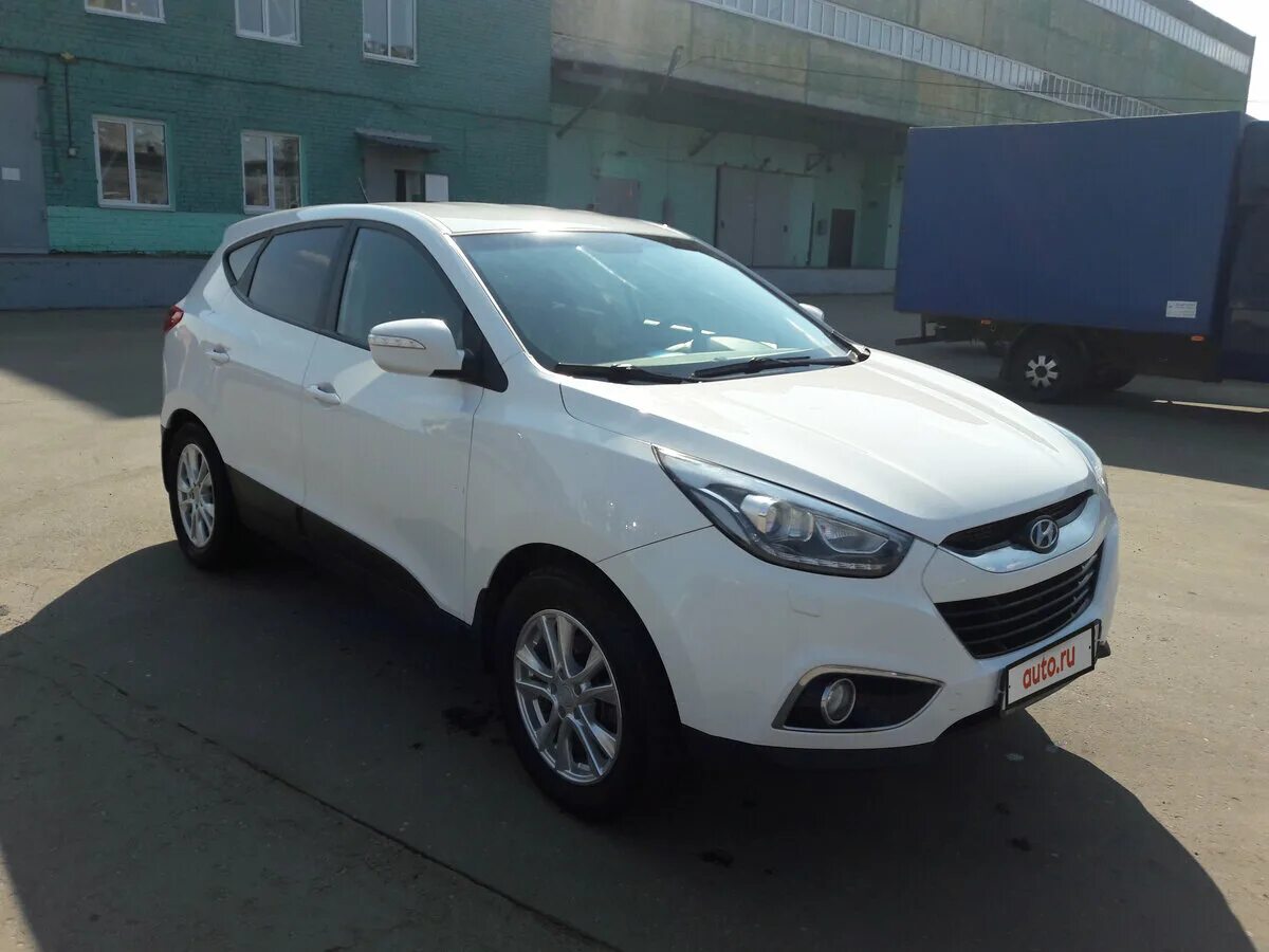 Купить хендай на авито ростовская область. Белый Hyundai ix35 i Рестайлинг 2.0 at (150 л.с.) 4wd с пробегом. Хендай 35 Рестайлинг 2014. Хендэ ix35 i Рестайлинг 2.0 4wd at (150 л.с.) б/у белый. Hyundai ix35 авито.