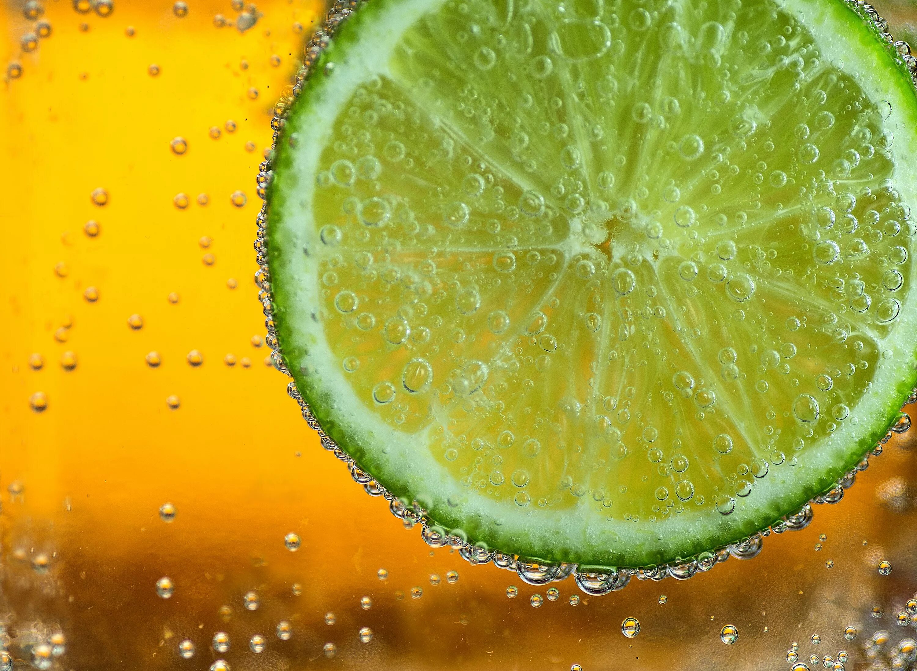 Лайм,лимон и цитрус. Желтый лимон. Сочный лимон. Минут сочный. Лимон.