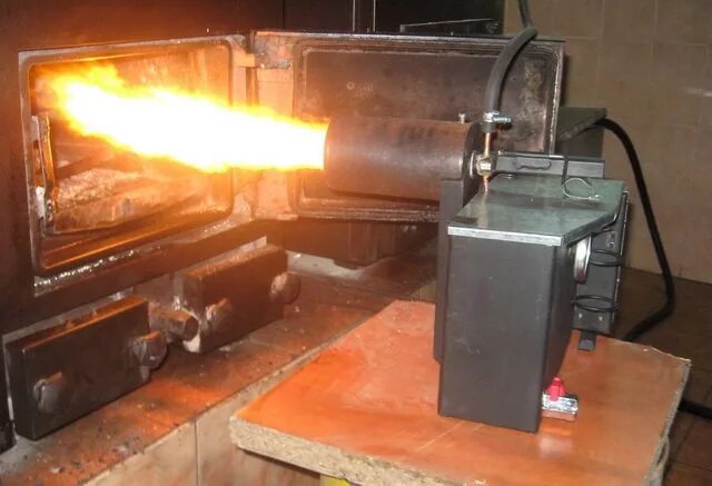 Газовая горелка под казан 12 литров. Теплообменник для газового обогревателя следопыт. Двухконтурная. Самодельные газовые нагреватели. Инжекционная газовая горелка для горна.