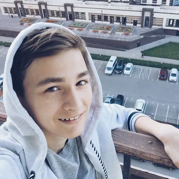 Тайны и загадки интернета 2 брайан мапс. Брайан мапс. макс тарасенко 2019.