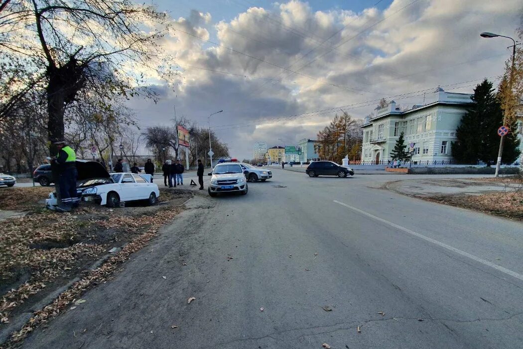 Погода г шадринск на дней. Шадринск. Нетипичный Шадринск. Авария в Курганской области город Шадринск вчера.