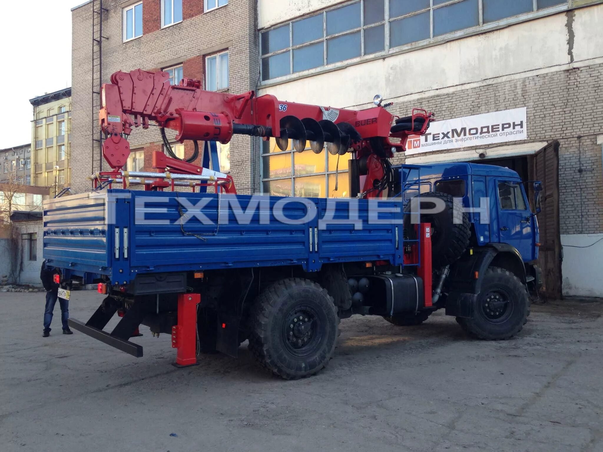 Камаз бкм. Бурильно-крановая машина taurus 055a - камаз 43502. кму taurus 055а. камаз 43502 бкм. камаз 43502 с кму.
