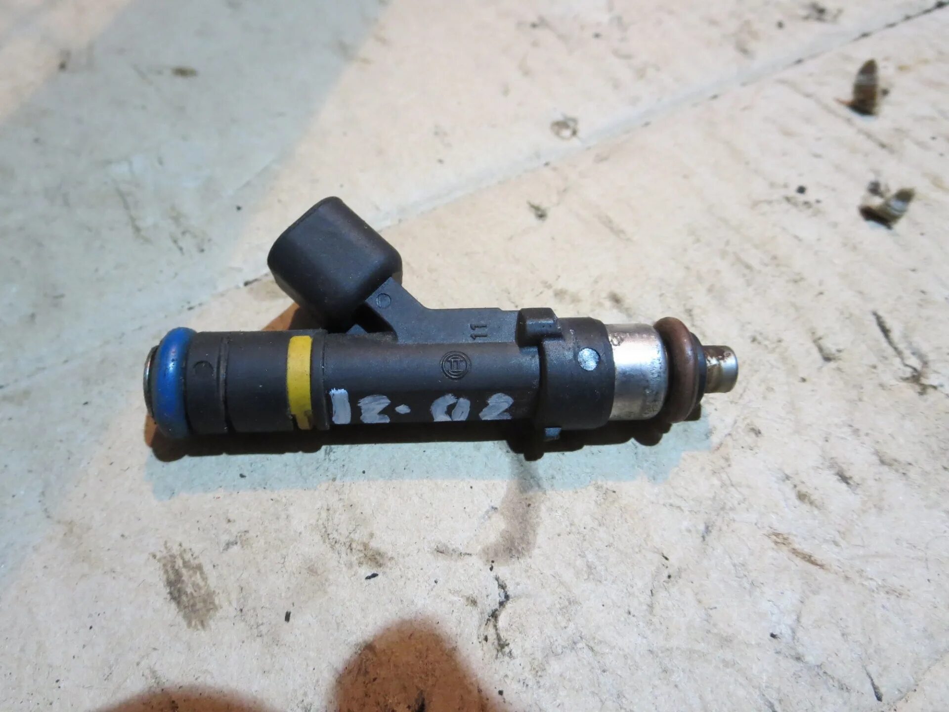 Форсунки мазда 6. Форсунки мазда дизель. 2 форсунки. Mazda форсунка. 0 форсунка.