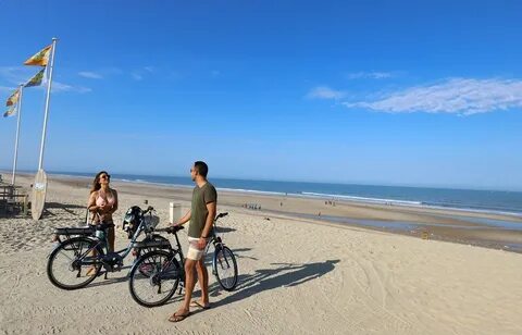 Русалочек на камушке - Captivating Nudist Art