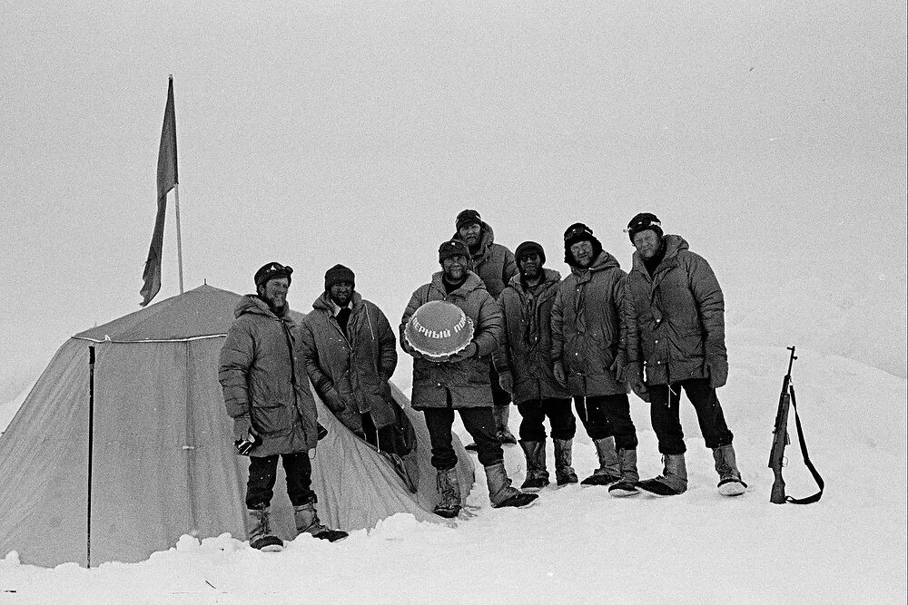 Экспедиции дмитрия шпаро. Дмитрия Шпаро 1979. Экспедиция Дмитрия Шпаро на Северный полюс.