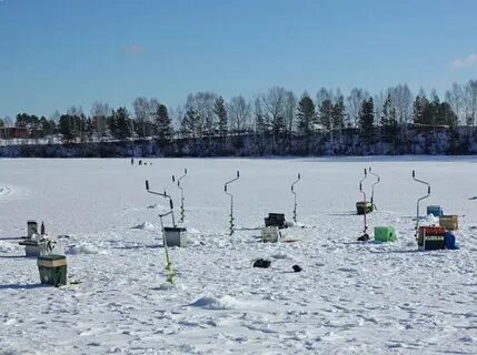 Собирались мы весь вечер приготовили удочки приманку