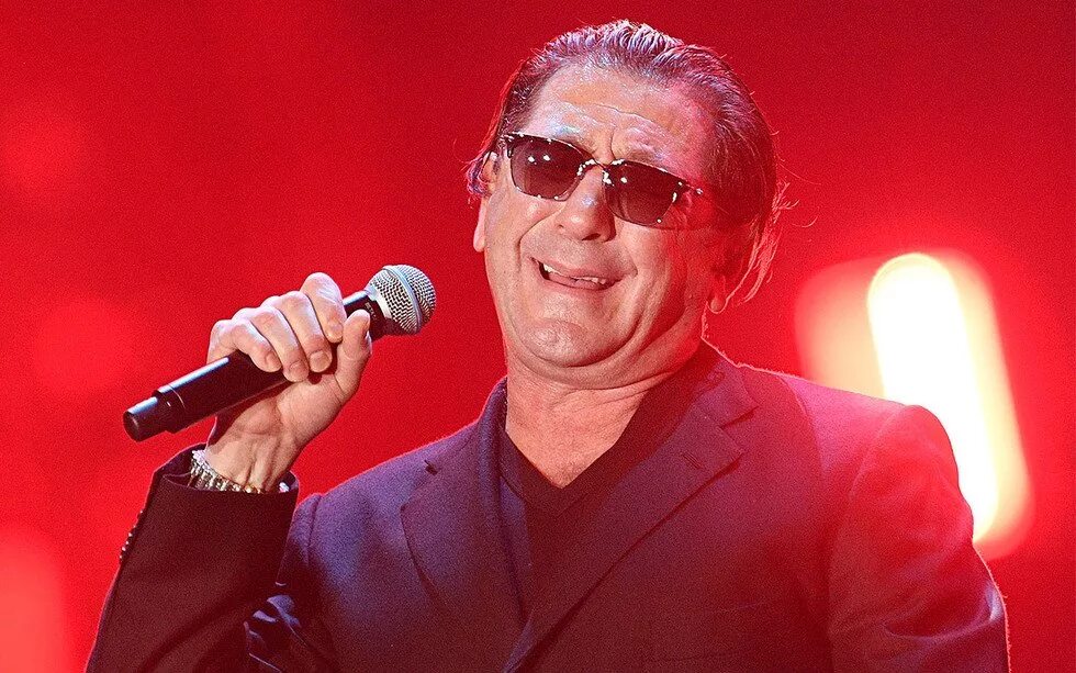 Карьера певицы. Певец карьера. Димаш 2015. Певец карьера. Григорий лепс.