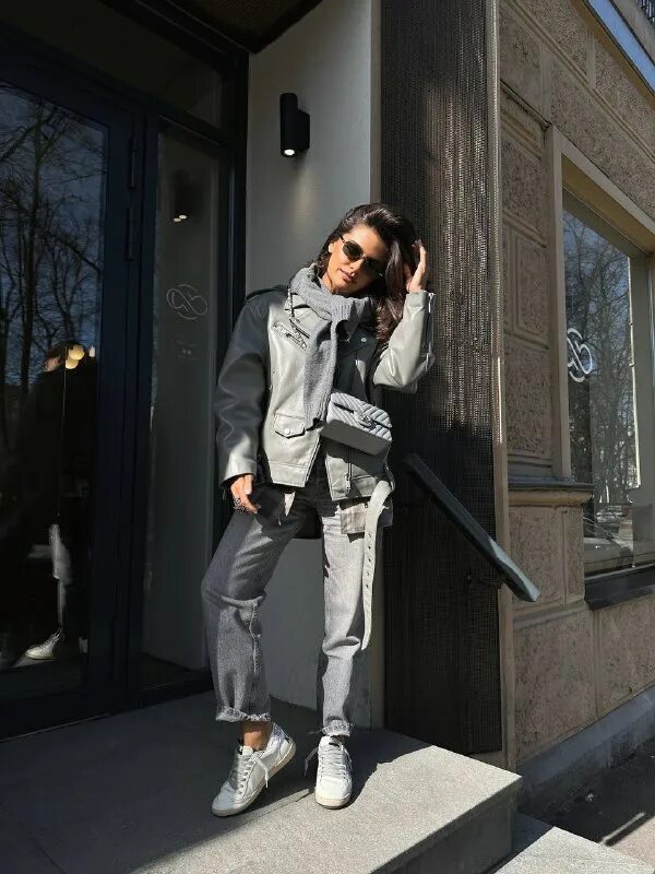 Галингер. Лаукарт дарья петровна новокузнецк. Nanushka платье кожаное. Пальто-жилет i am studio). Дублёнка l.