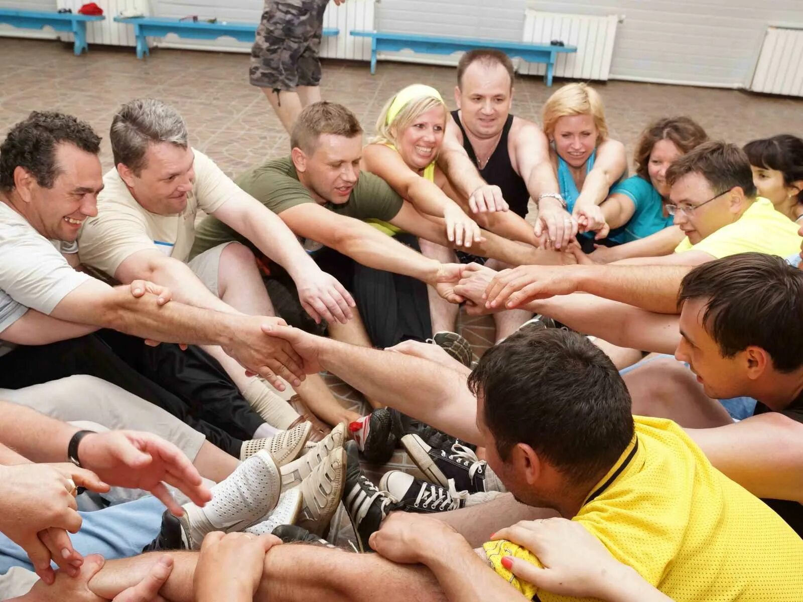 Тренинговые упражнения. Тимбилдинг тренинг. Психологический тренинг. Тимбилдинг сплочение. Сплочение коллектива.