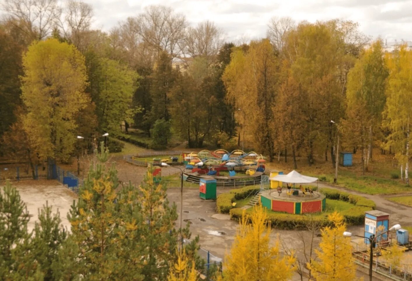 Луки парк сайт. Великие Луки парк. Луки парк Великие Луки. Дино парк Великие Луки. Динопарк Великие Луки.