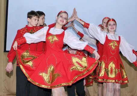 Костюм народный танцевальный