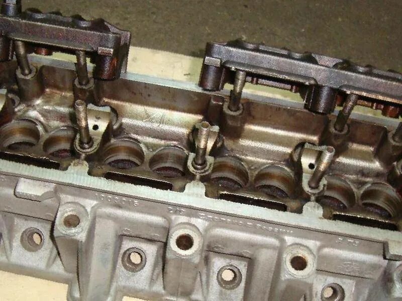 6 8кл. Головка блока цилиндров 1118 1. Головка блока цилиндров ваз-1118. Лада калина 1118 головка гбц. Гбц калина 1118.