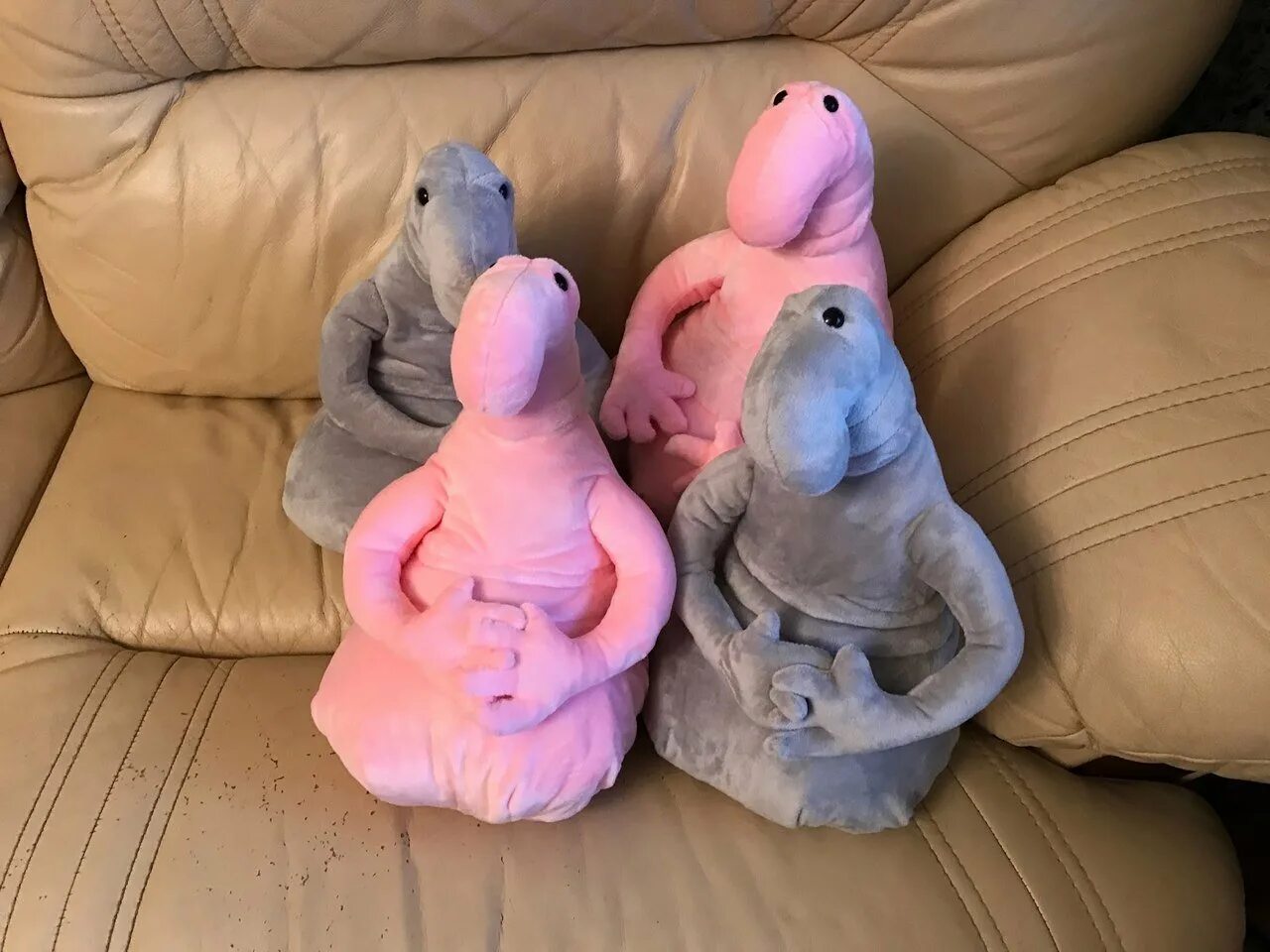 Мягкие игрушки персонажи ждун. Серая мягкая игрушка ждун. Игрушка большой ждун. Мягкие игрушки персонажи ждун. Игрушка ждун спартак.