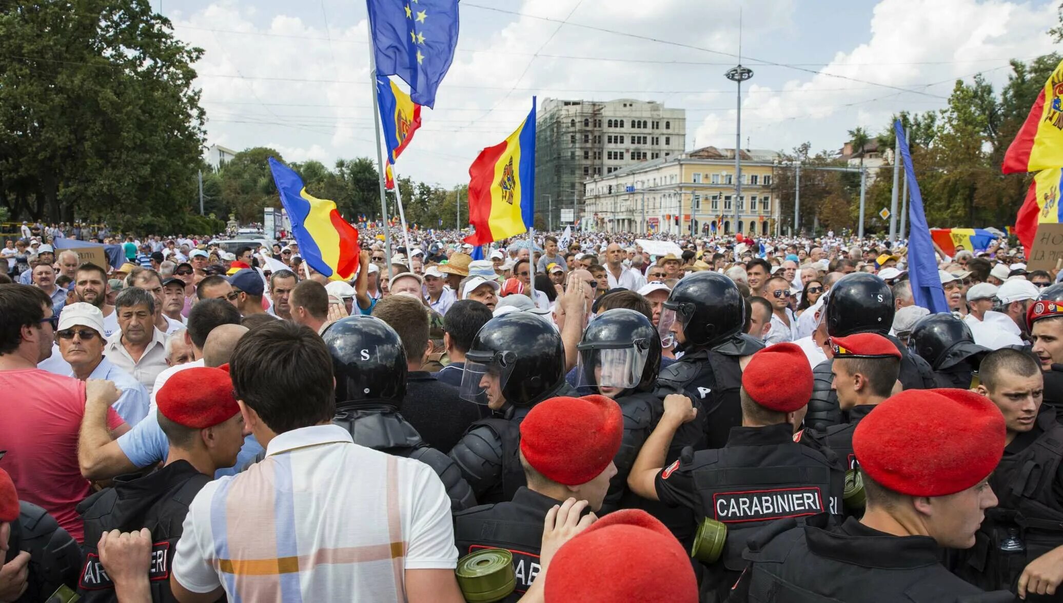 Кишинев протесты. Акции протеста в Молдавви. Разгон митинга в Молдове. Протесты в Европе.