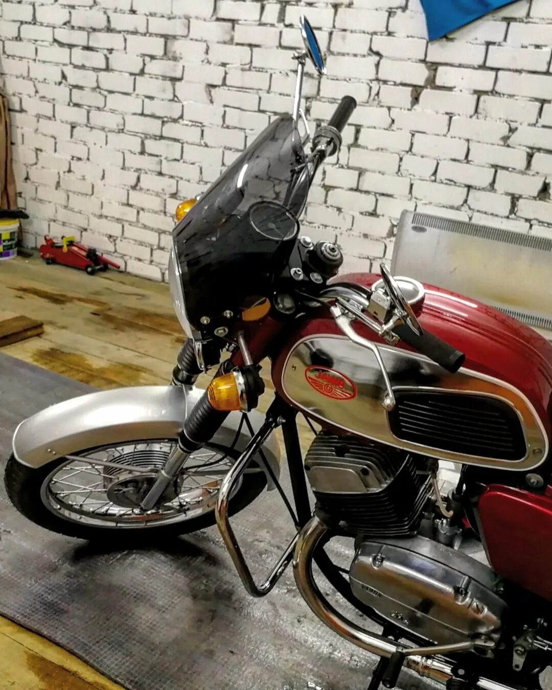 Ява 634 заливает. Ява 634-8. jawa 350 634. ява 634 8 15. ява 350 634 8.