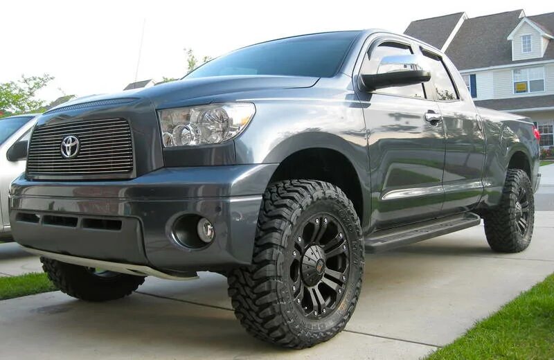 Шина тундра. Диски xd тойота тундра r18. 5 r20 на тойота тундра. Toyota tundra 35 колеса купер. 5 r20 для toyota tundra.