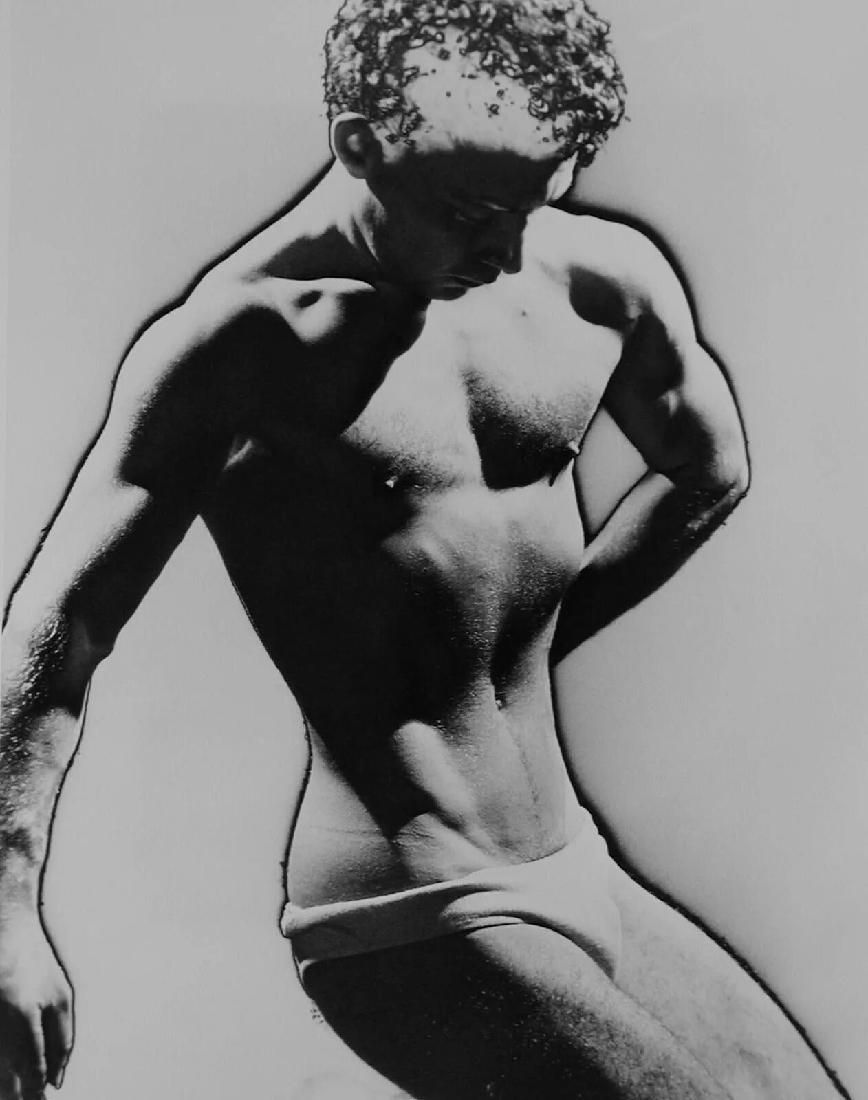 Ман рей. Соляризация мэн рэй. эстл рэй ман. man ray photography 1933. соляризация фото.