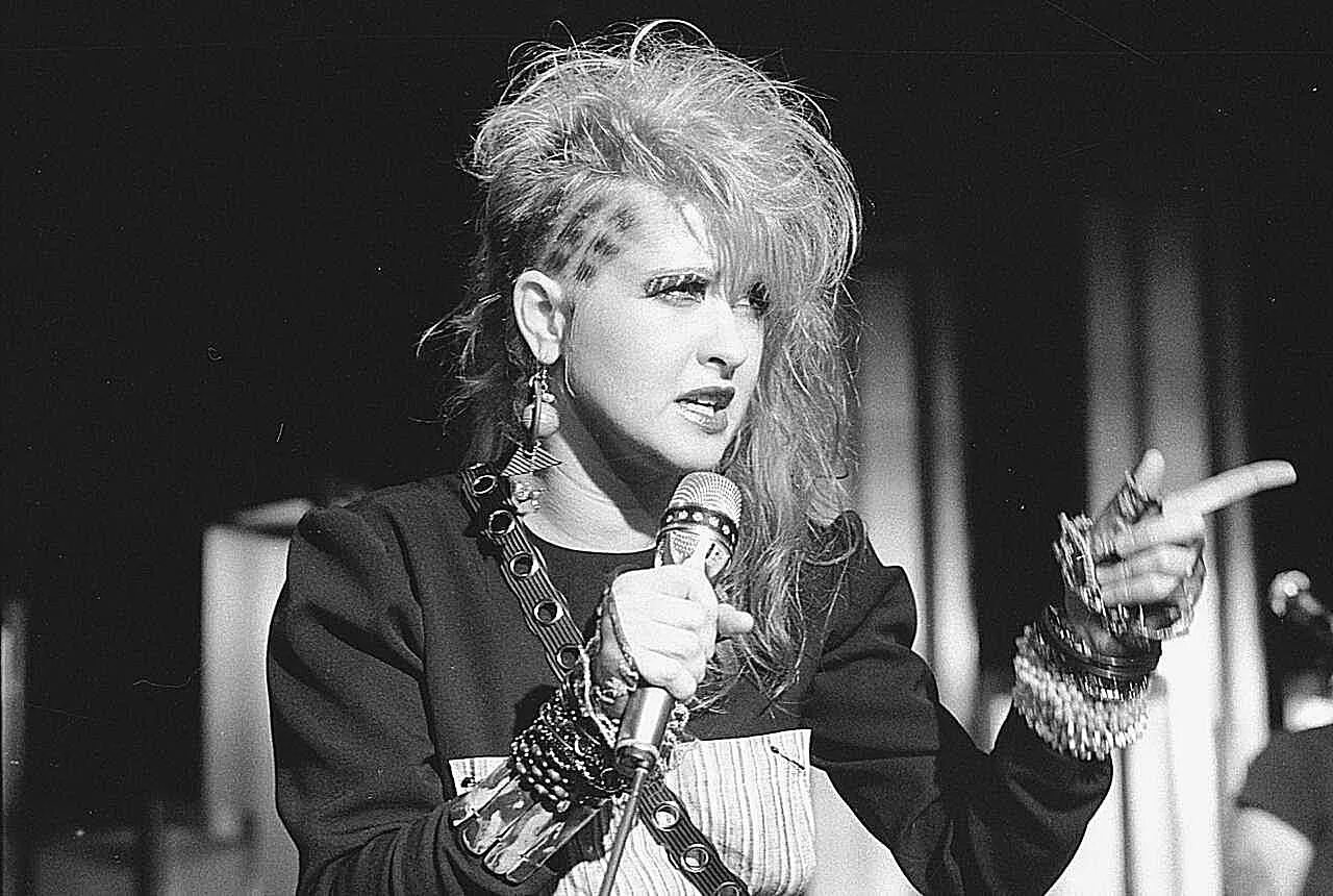 Поп 80х. Синди Лаупер. Синди Лопер в 80. Синди Лопер (Cyndi Lauper). Синди Лопер 1984.