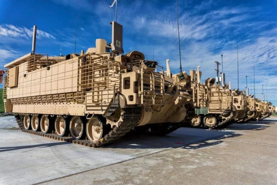 Multi purpose vehicle. Ampv бронетранспортер. бтр брэдли ampv. armored multi-purpose vehicle (ampv). ampv xm1283.