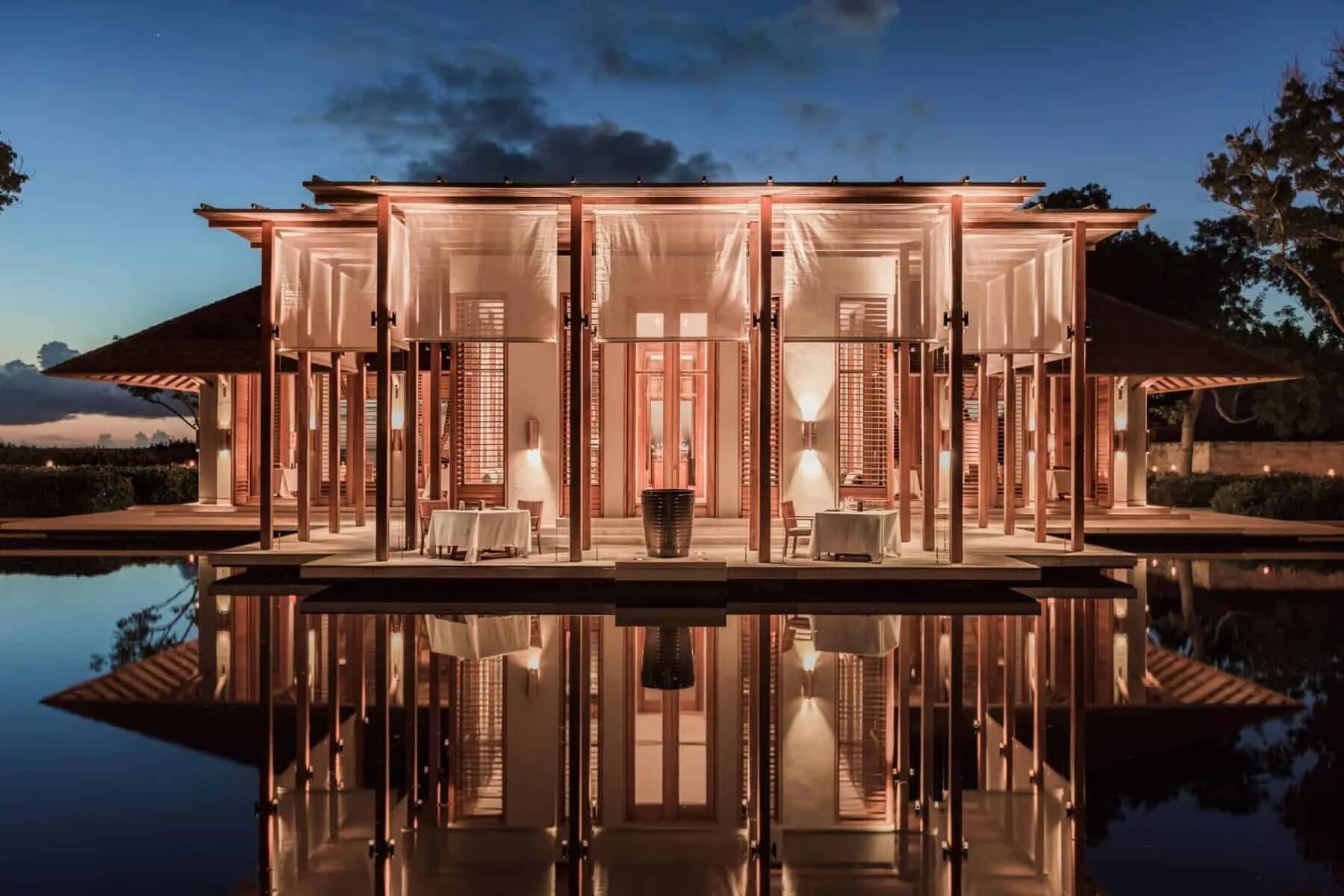 Аман киото. Нуса дуа бали. Aman villas at nusa dua 5*. Домик в саду ресторан. Отель аман.