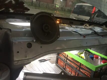 Как снять заднюю полку хендай акцент