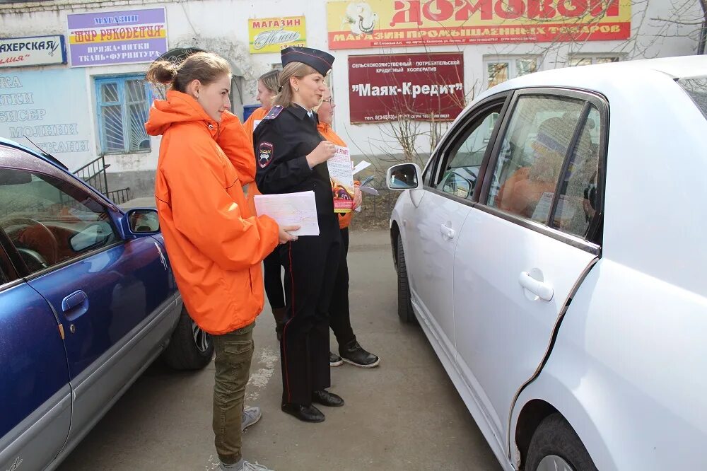 Автоволонтер сво. Водитель волонтер. Волонтеры водители. Водитель доброволец. Водитель волонтер.