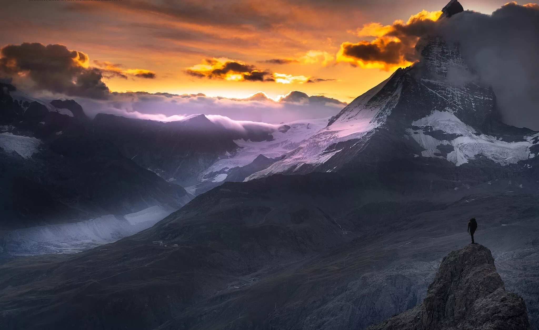 6 великих гор. Швейцария закат Маттерхорн. Маттерхорн гора. Гора Маттерхорн закат. Закат в горах.