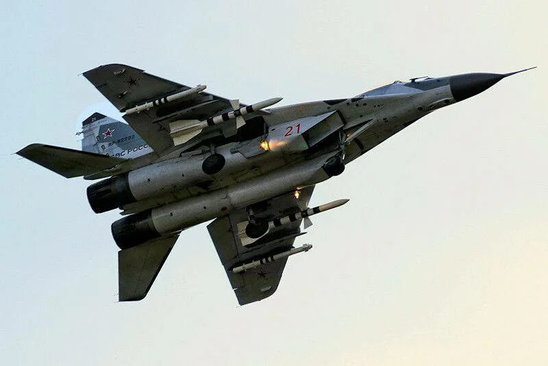 Погоня русской ракеты за миг 29. Погоня русской ракеты за миг 29. Су-30 ввс ирана. Погоня русской ракеты за миг 29. Миг-29 истребитель.