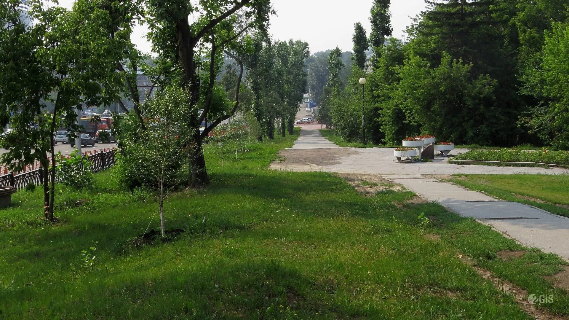 Парк иркутск сквер кирова. Цпкио иркутск. Лисихинский парк в иркутске фото. Парк комсомольский иркутск. Поляна иркутск парк.