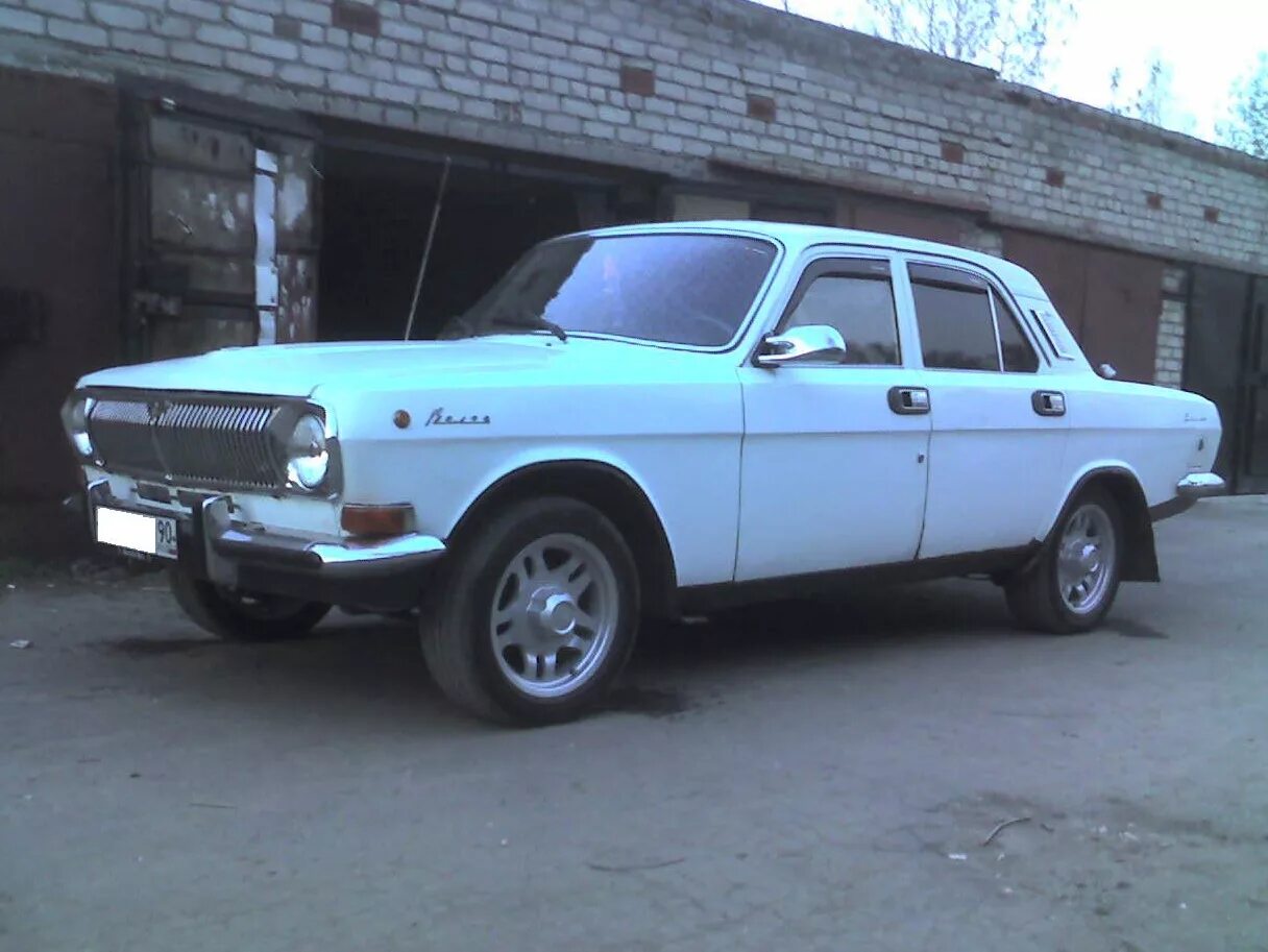 Газ 2410 авито. Волга ГАЗ 2410. ГАЗ 2410 Волга 1986. ГАЗ 2410 Сток. ГАЗ 2410 белка.