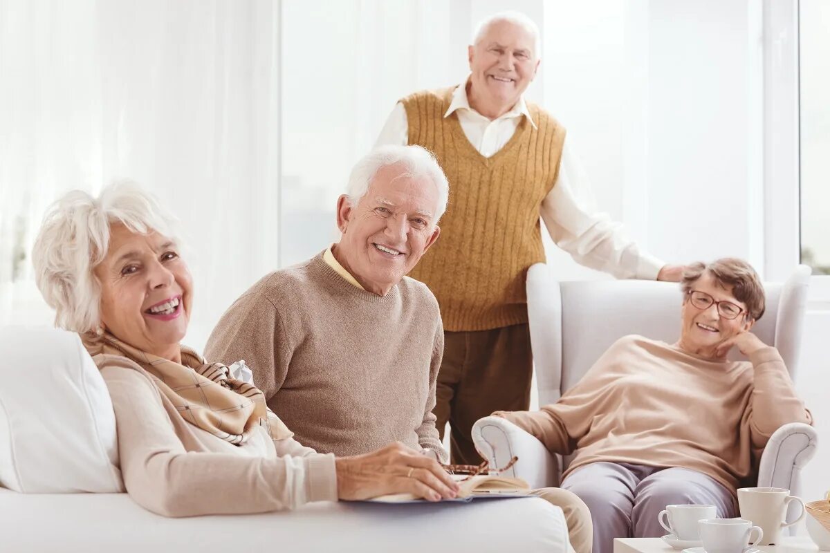 Счастливые пенсионеры. Группа Стариков. Активная старость. Группа пенсионеров.