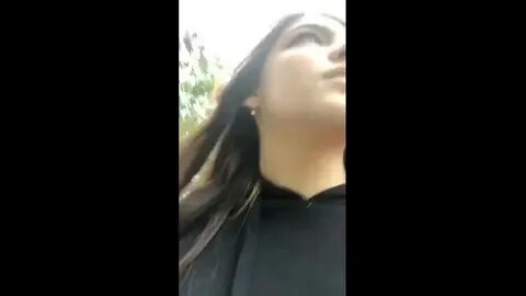 Подросток показывает перископе