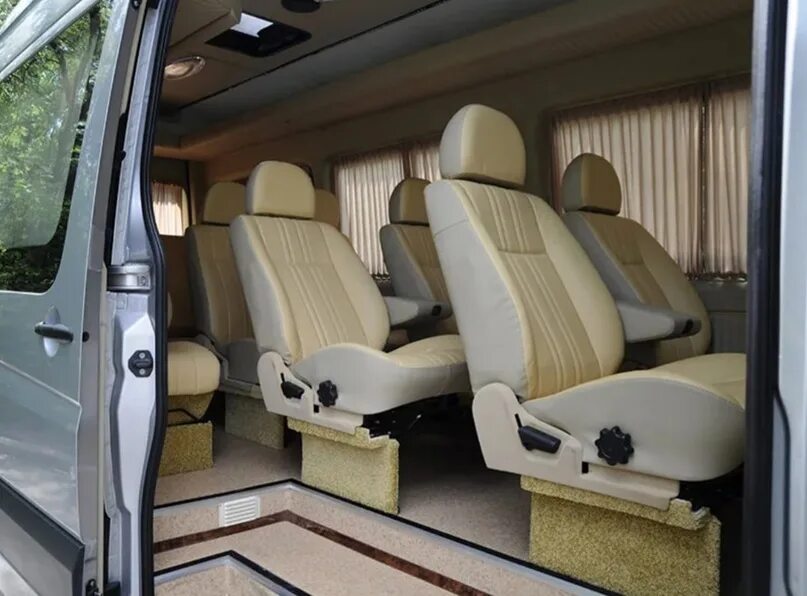 Nissan nv3500 passenger van. Мерседес спринтер 8 местный. Мерседес спринтер пассажирский на 14 мест. Машина на 12 мест. Машина на 12 мест.