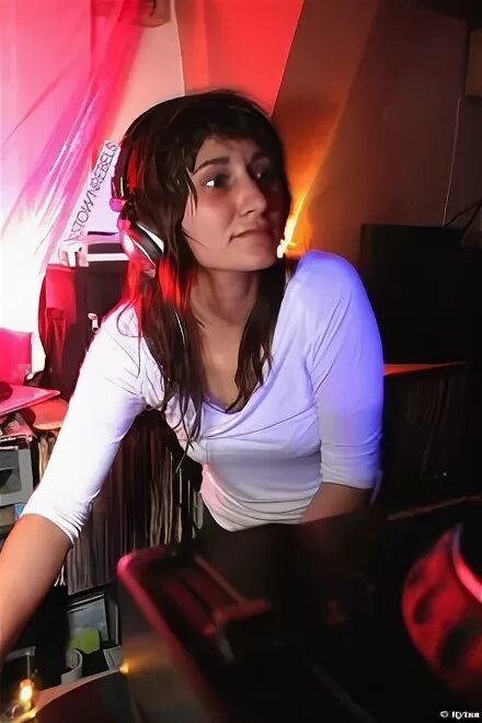 Dj lilli. Лилли палмер диджей возраст. Lilly palmer 2022. Лилли палмер диджей фото. Dj lilli.
