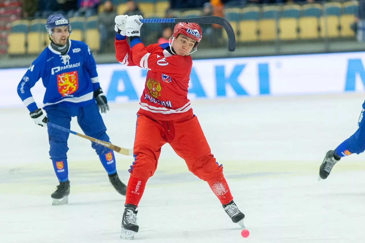 хоккеист алмаз миргазов. почему не играет миргазов. миргазов алмаз наилович хоккей с мячом. алмаз миргазов хоккей с мячом динамо москва. алмаз миргазов хоккей с мячом фото.