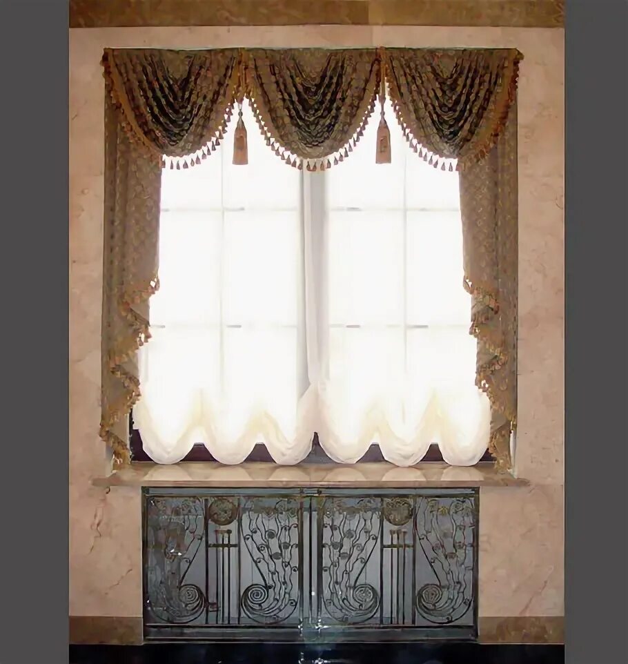 одежка для окошка киров. но эти одежды на окнах. одежка для окошка киров щорса. экстерьер витрины магазина. одежда для окон.