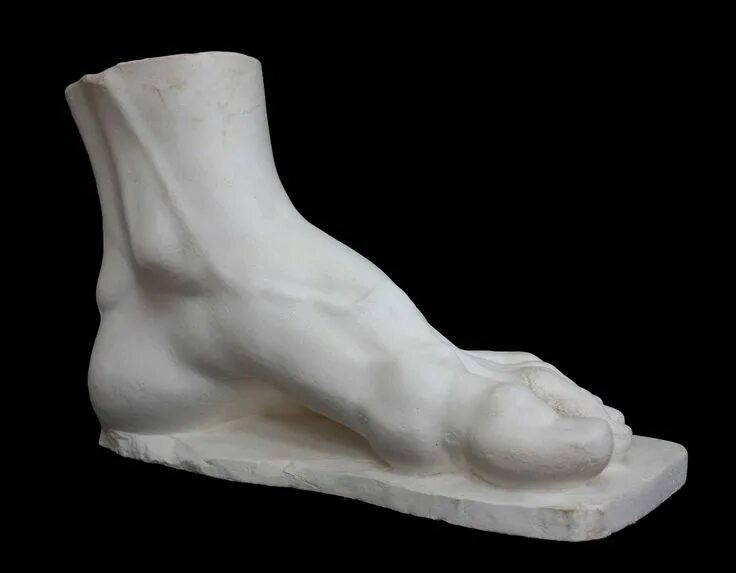 Нога статуя. Стопа Геракла гипс. Гипсовая фигура стопа Геракла. Гипсовая нога. Скульптура ноги.