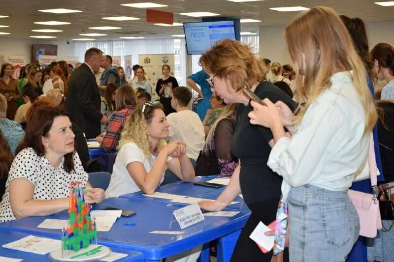 работа вакансии. подработка в краснодаре. конференция hh ru event pro 2023 в краснодаре. работодатели участвуют. работа в краснодаре.