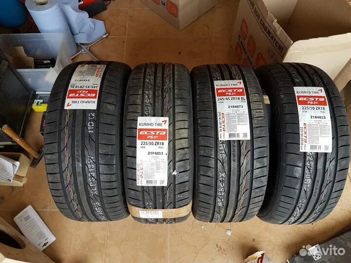 Шины kumho отзывы лето. Шины Kumho Ecsta ps31. Кумхо ps31. Кумхо PS 31 195/50/15. Kumho Ecsta hs52 195/65 r15.