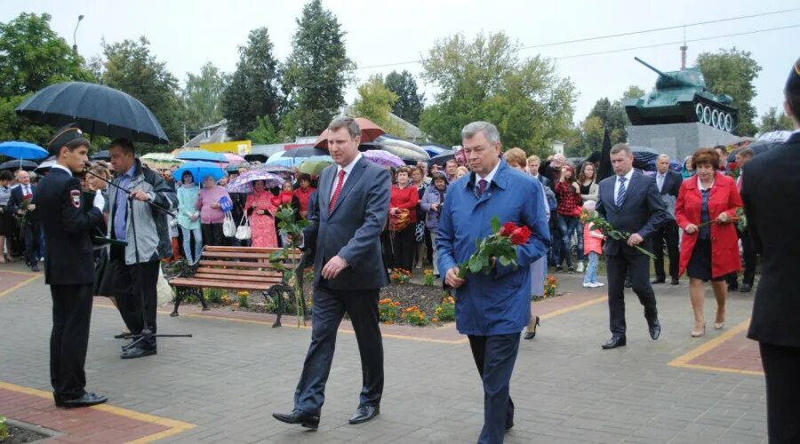 Савалан Людиново. Гранд Людиново. Мемы про Людиново. Михалко Людиново. Объявления людиново калужской области