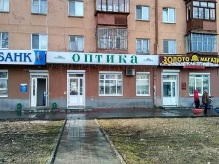 Космонавтов 45