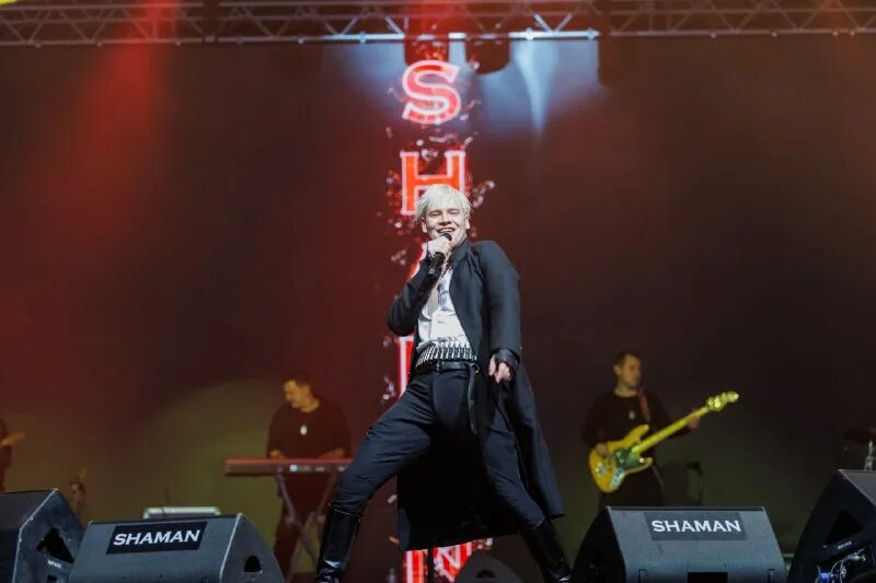 Shaman мы. Клип танец шамана. Шаман с новой прической в клипе мы. Shaman (певец). Новый клип шамана 2023.