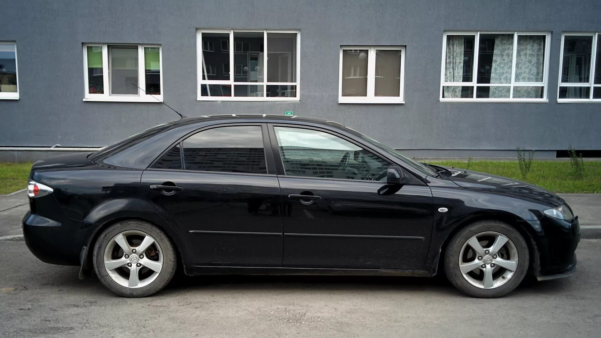 Мазда 6 2006 1.8. Заниженная Мазда 6 gg. Мазда 6 gg занижение -50. Занижение Mazda 6 gg. Мазда 6 gg занижение.