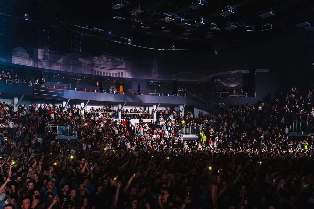 Рекорд пиратская станция. Пиратская станция божественная комедия. Пиратская станция. Маска пиратская станция. Record пиратская станция.